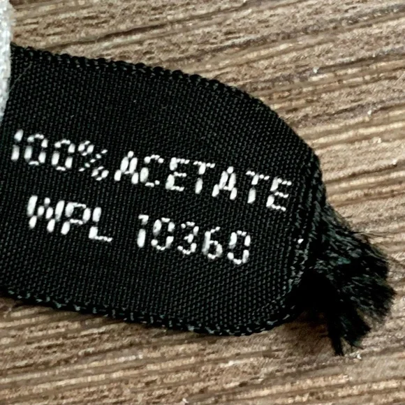 Abstract Pattern Scarf - Picture 7 of 7